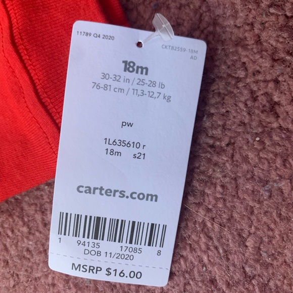 Baby Carter’s Red Unisex Onesie - Love You More Than Cuddles - Size 18M - NWT - Picture 3 of 3